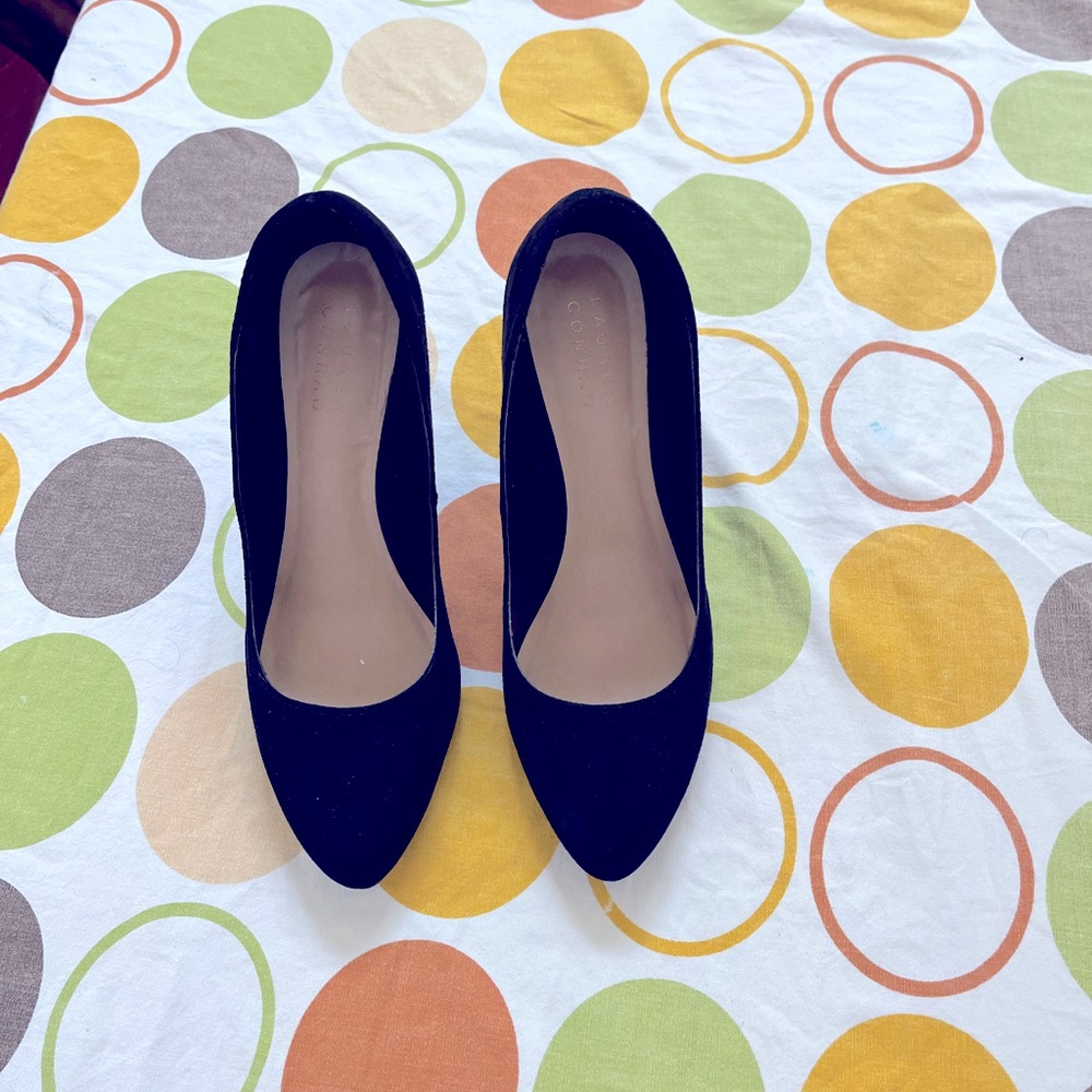 Just wear once, pretty new